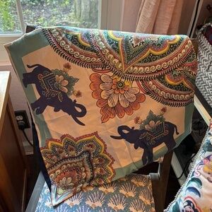 Pottery Barn Elephant Scarf Print Pillow Cover, 20"x 20", Rare, Out of Print